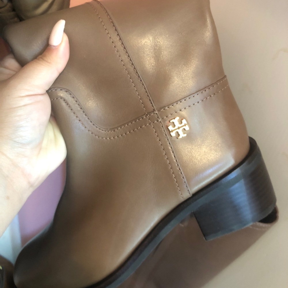 Tory Burch Boots 7 1/2